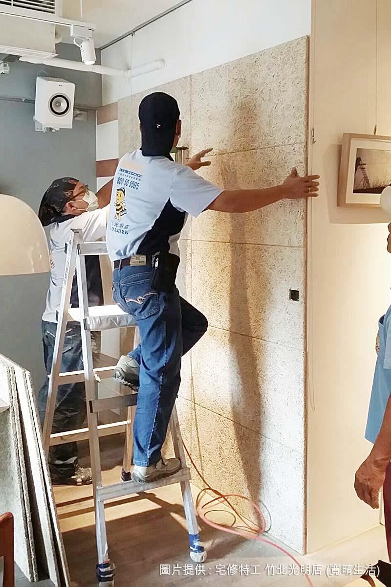 美絲板在施作上的設計,是要讓素人也可以輕鬆自行 DIY,不過若要追求精緻感與使用壽命,還是建議交給專家處理。 美絲板在施作上的設計,是要讓素人也可以輕鬆自行 DIY,不過若要追求精緻感與使用壽命,還是建議交給專家處理。