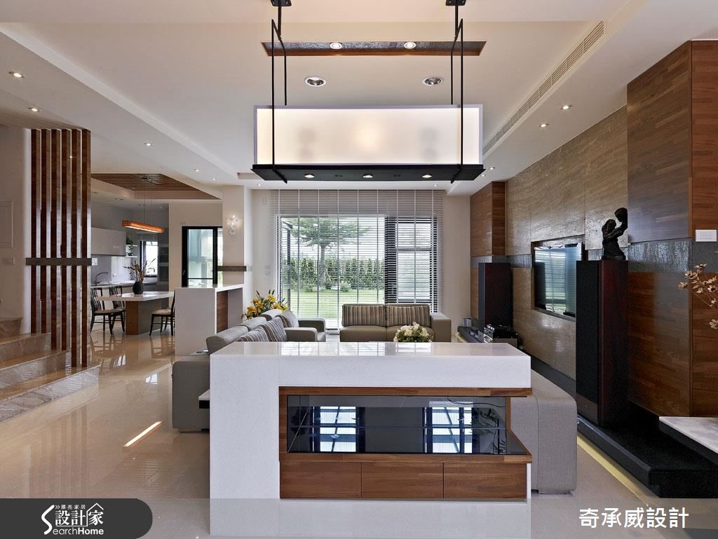 以舒心寬敞擘劃空間格局,讓雅致的東方色彩盡情展演,