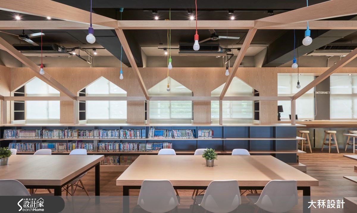 翻轉你對學校圖書館的刻板印象!原本陳舊、陰暗的 60