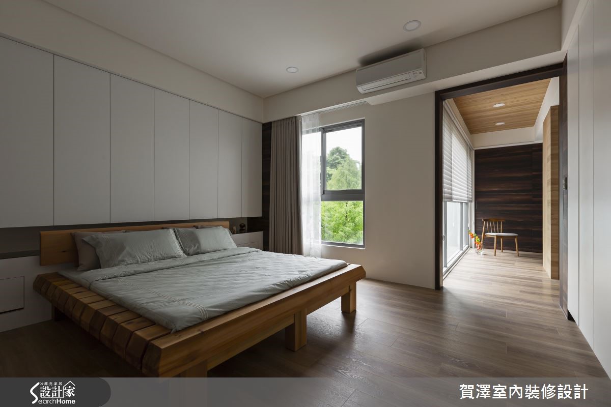 隱身在一片樹海綠意之間的 150 坪 6 層樓透天別墅,是