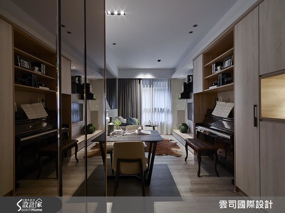 年輕的夫妻為新婚生活購置了 10 坪新成屋,雖然格局方