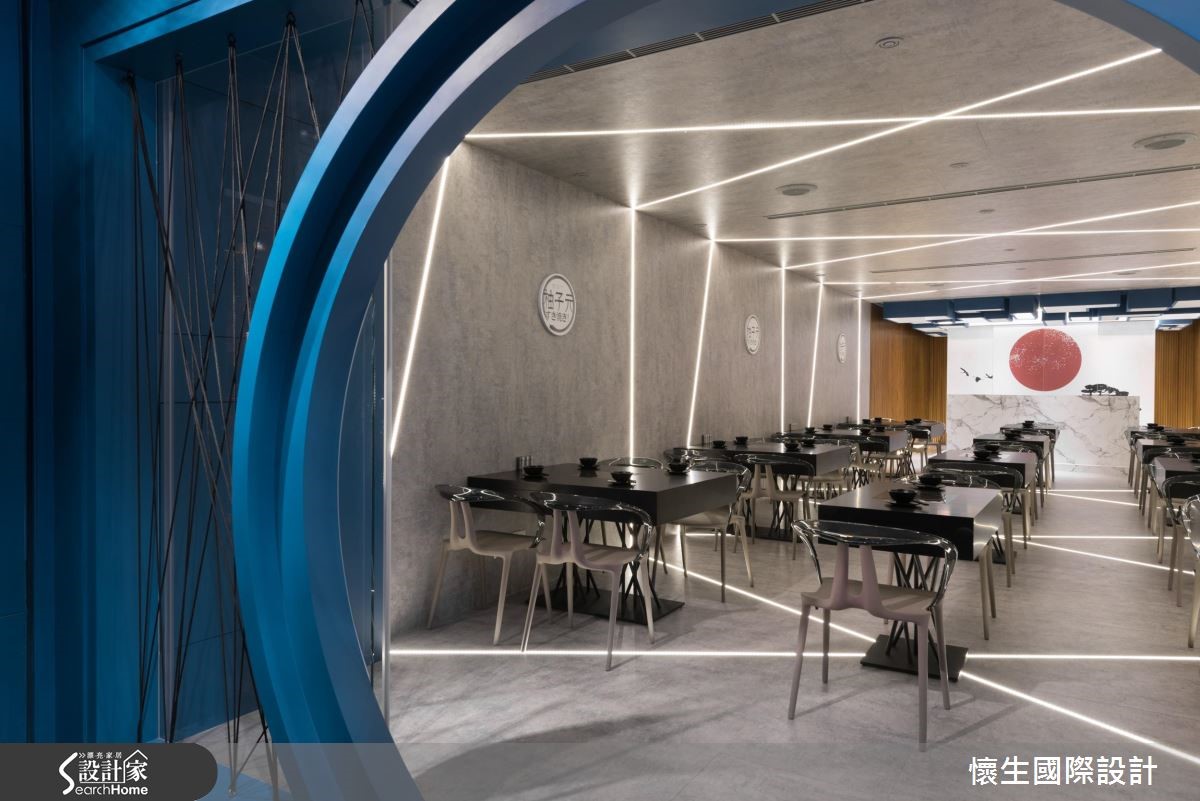 設計團隊從招牌到家具一手包辦,為壽喜燒店面打造時髦
