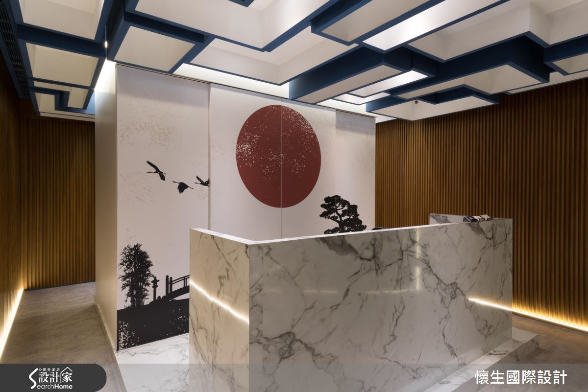 設計團隊從招牌到家具一手包辦,為壽喜燒店面打造時髦
