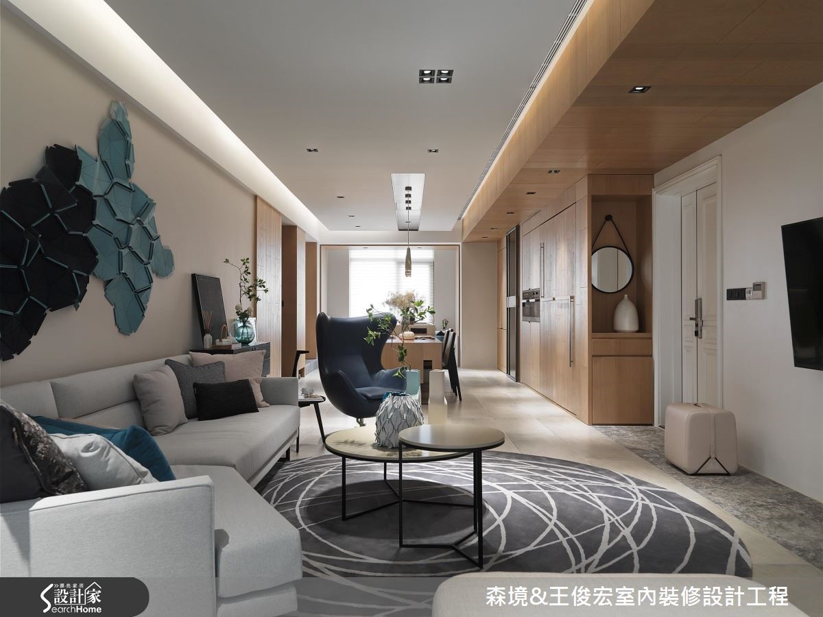 本案位在中國南方的浪漫水鄉,學成歸國的新婚夫妻偕愛