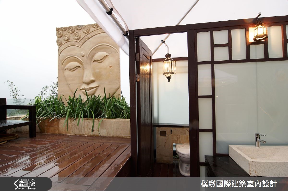 人氣歷久不衰的景觀餐廳「 THE TOP 屋頂上」,向來是