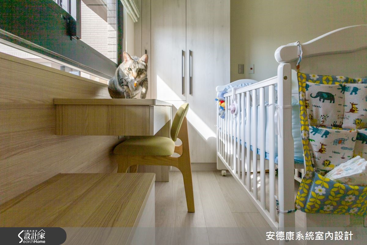 30 坪新成屋擁有採光良好採光與通風,僅需修飾客廳大
