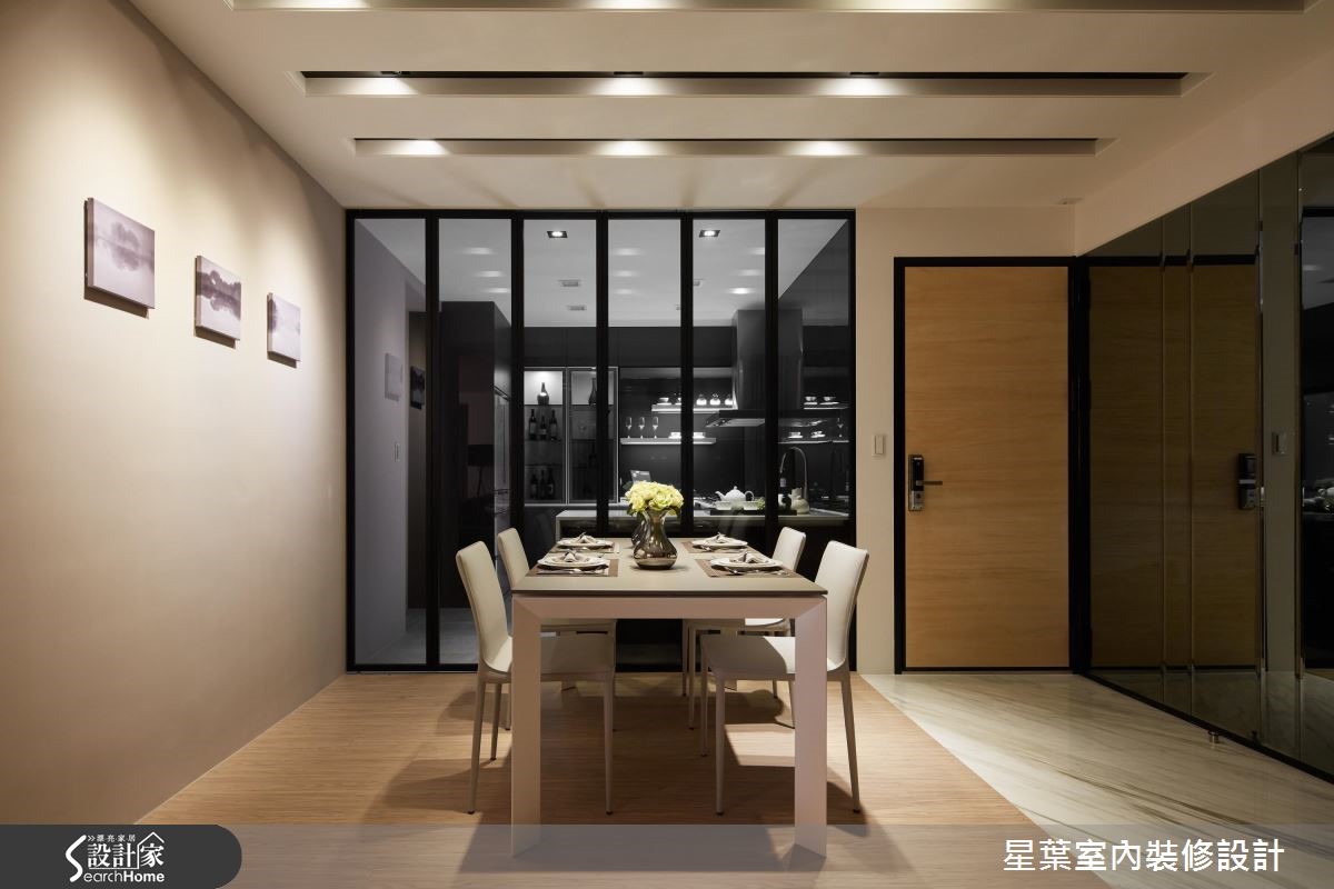 面對屋齡已逾 20 年、有著採光與收納問題的陰暗老屋,