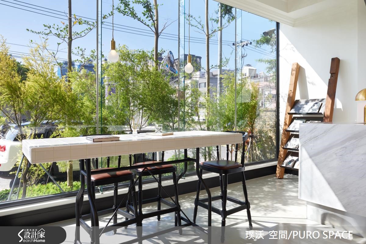 AVEC SALON 為業主自建的 7 層樓美髮沙龍,採用並販售