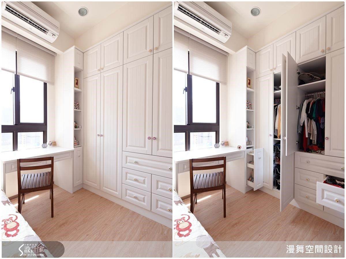 建議上層保留給使用頻率少、重量輕的雜物;下方可規劃為抽屜或拉籃,依照重量由上而下放置T-shirt與毛衣、針織衫,更可在轉角善用五金規劃旋轉衣架、鞋架,提高收納量。 建議上層保留給使用頻率少、重量輕的雜物;下方可規劃為抽屜或拉籃,依照重量由上而下放置T-shirt與毛衣、針織衫,更可在轉角善用五金規劃旋轉衣架、鞋架,提高收納量。