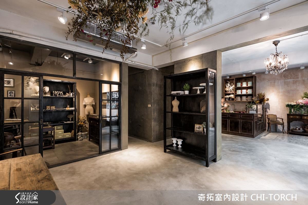 位於都市寧靜社區的 Artists & Essence 是業主為 3 位