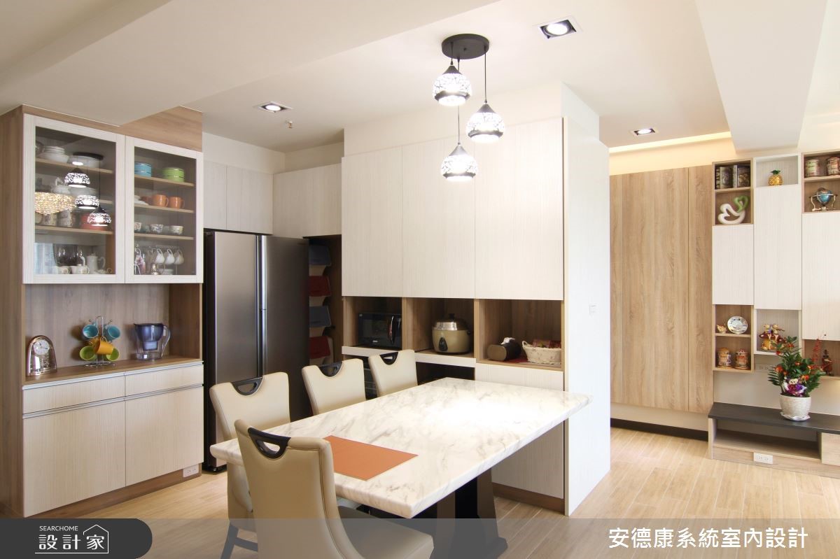本身是房仲的屋主購入了位於高樓層的 30 坪預售屋,有