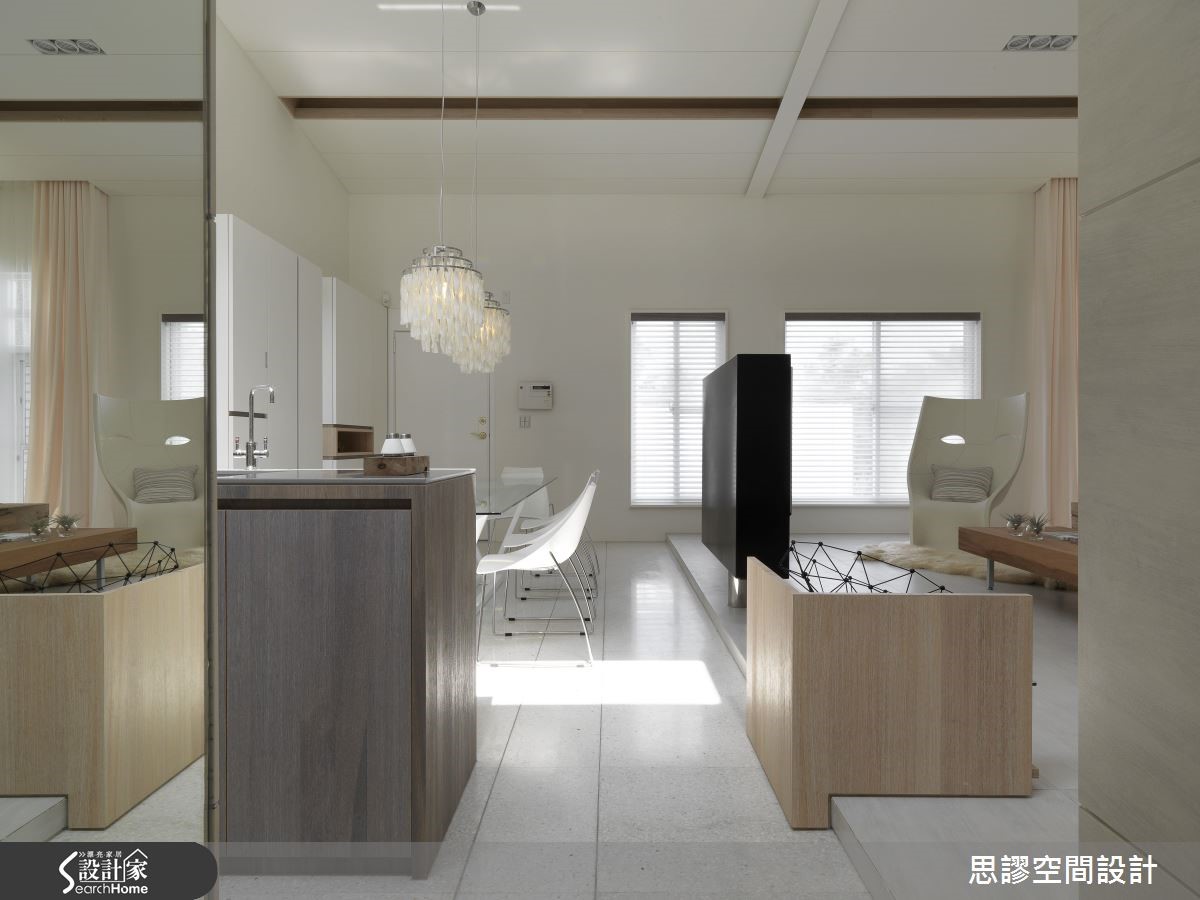 本案為一家四口的獨棟別墅,有鑑於屋主平日生活步調緊