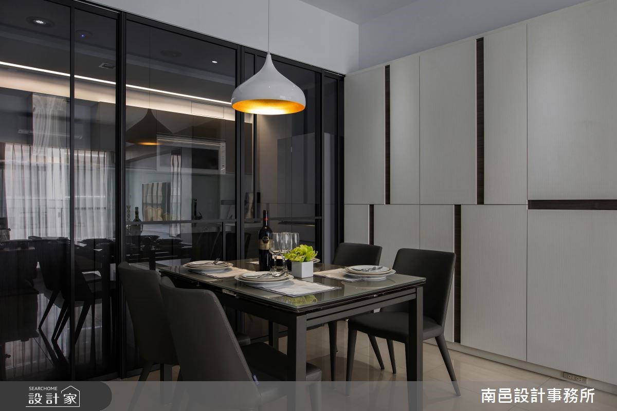 26 坪現代風住宅,為年輕夫妻與一對兒女的新家,在進