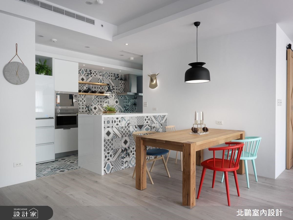 小夫妻搬進 35 坪新家,帶著滿心期待迎接即將出生的小