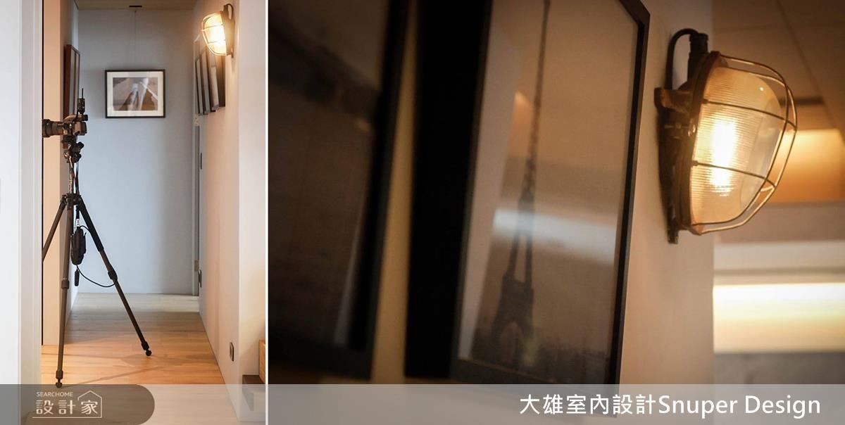 將攝影作品裱框裝飾牆面,讓回憶成為家的一部份。 將攝影作品裱框裝飾牆面,讓回憶成為家的一部份。