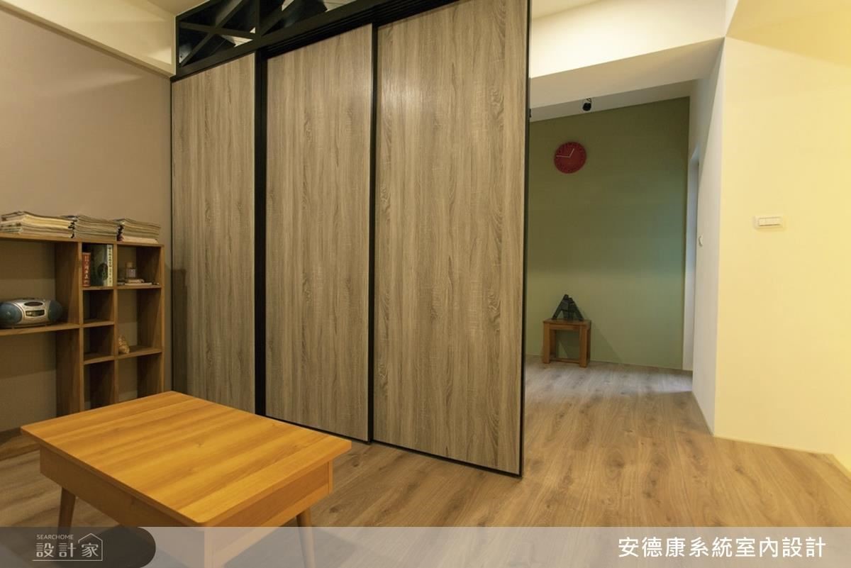 這是個具有個性化的居家空間,是屋主夫妻倆休閒歡樂的