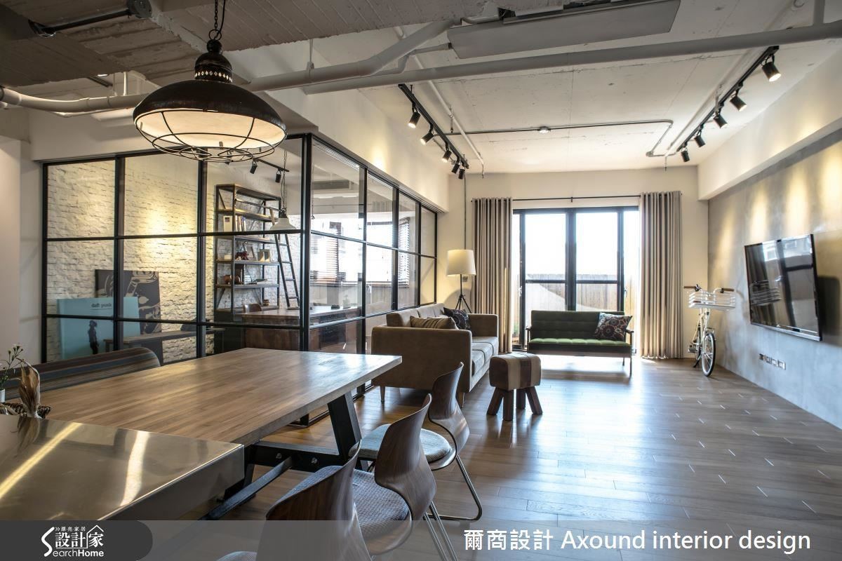 有如咖啡店的居家空間是這對新婚夫妻對於家的夢想,爾