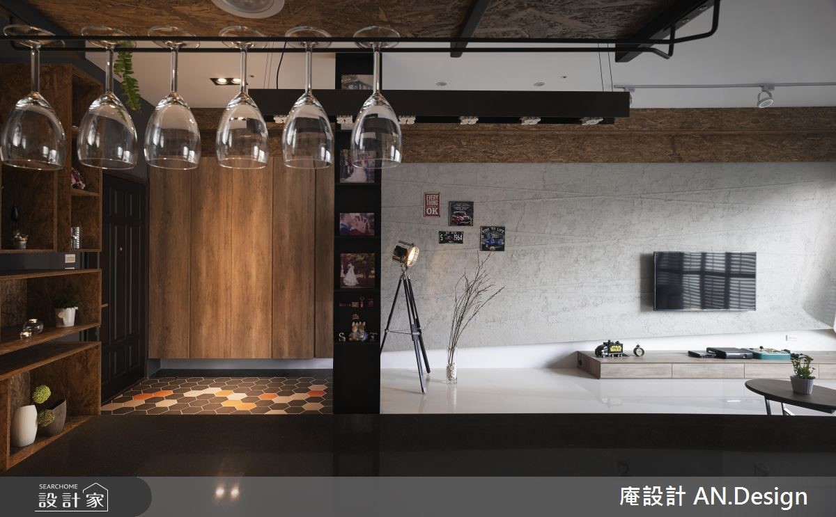 新婚夫妻各自有著不同的空間需求,設計團隊以帶著精緻