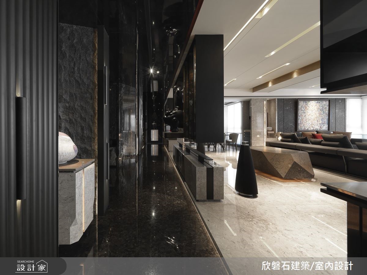 設計師以人文美學的角度,將藝品與空間設計相結合,並