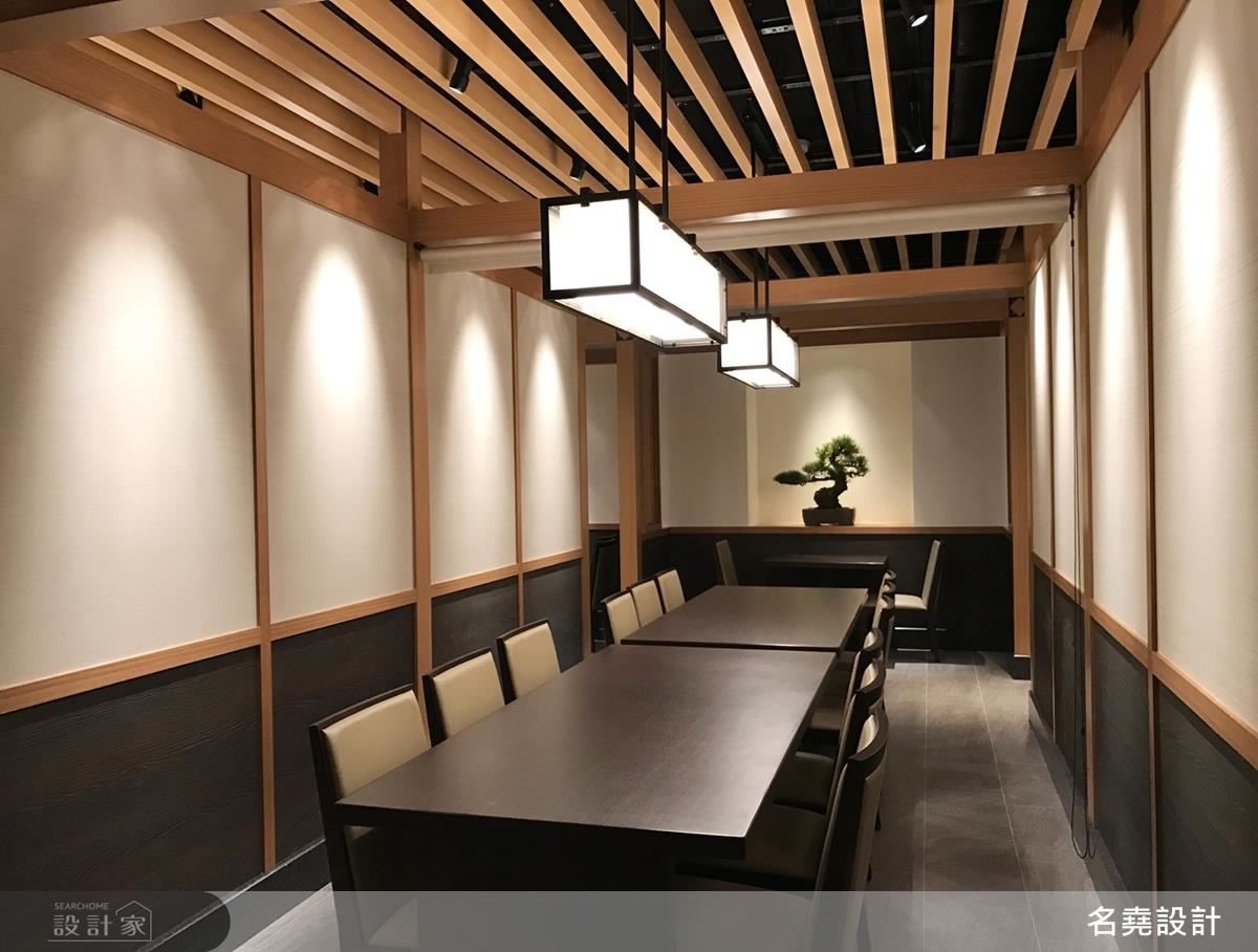 這是一個 83 坪的老屋改建,是由台灣鰻魚養殖業的職人