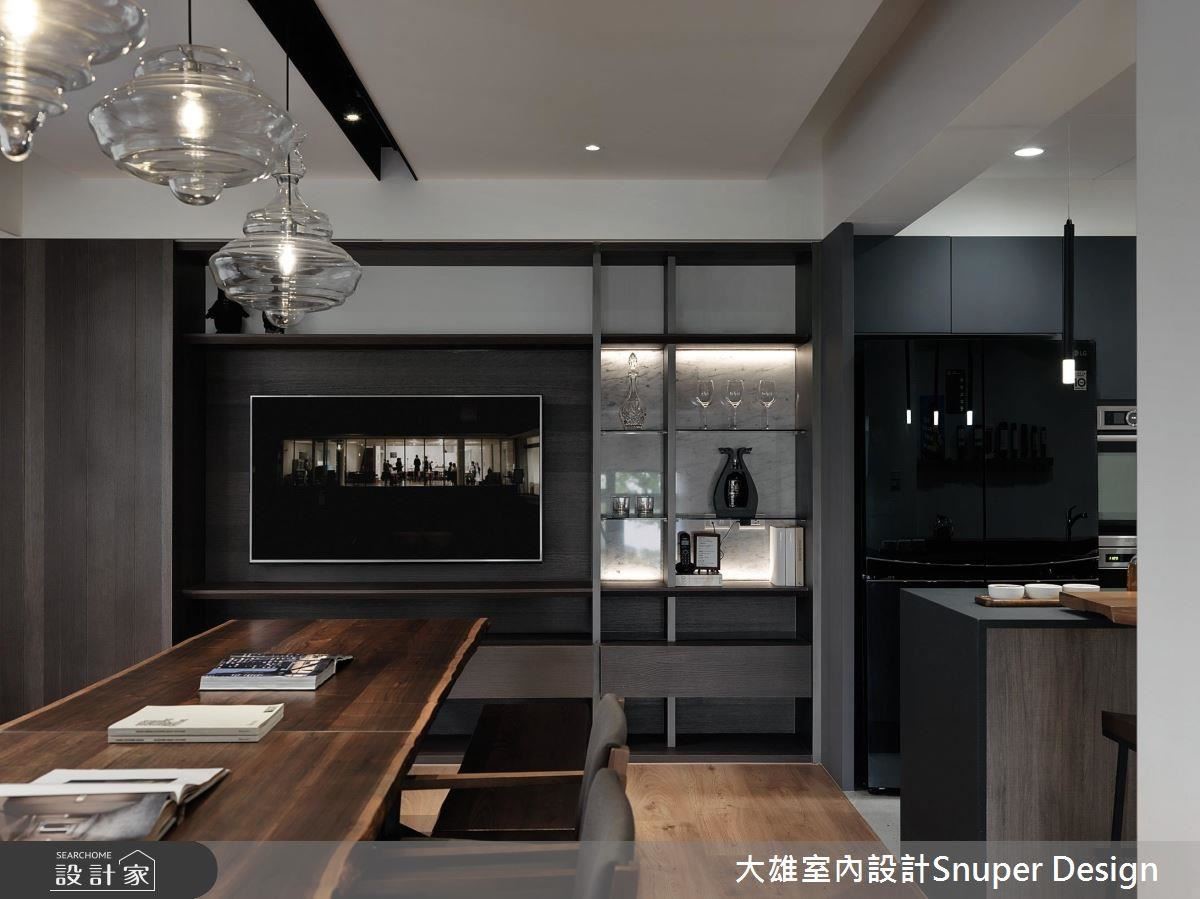為了給家人更好的生活環境,名主持人夫妻檔岑永康、張