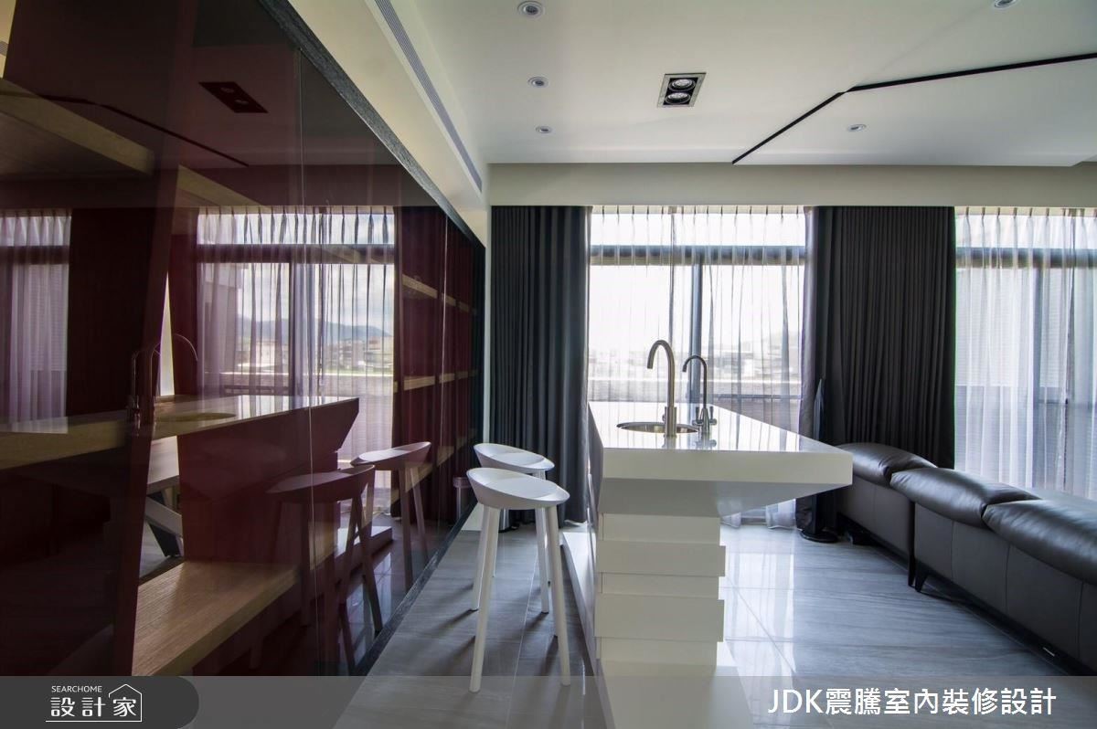 二代同堂的度假宅,依循樓層的變化,為不同世代打造專
