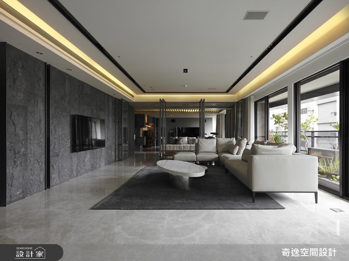 95坪大宅,設計師於公共區域保留立面的通透性,並給予