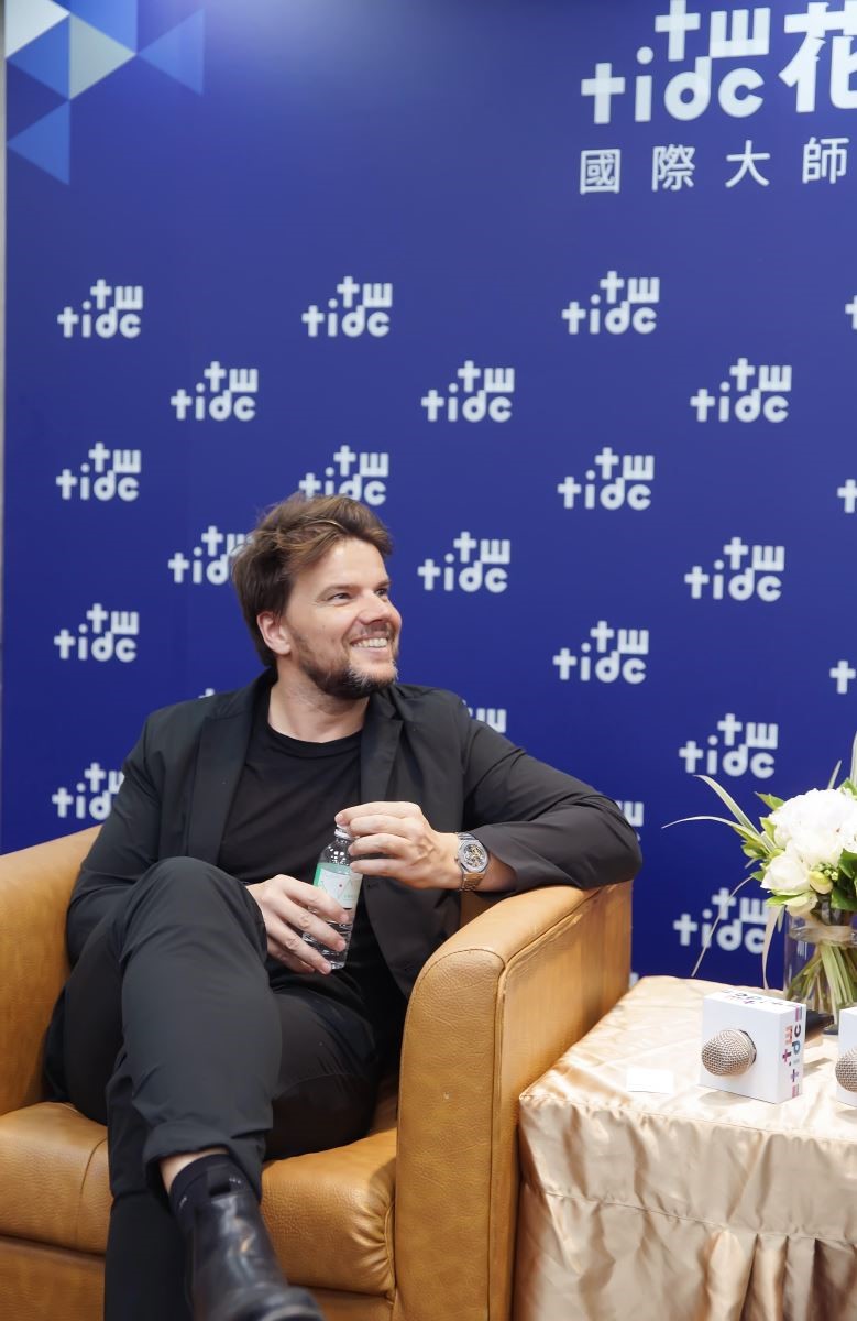 Bjarke Ingels 是BIG(Bjarke Ingels Group)集團創辦