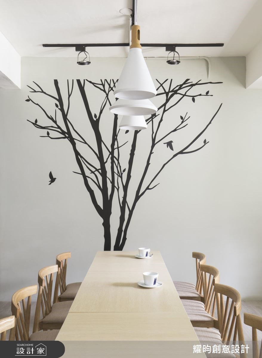 30 坪老屋改造成為「貝多芬VI Café & Bistro」餐廳,