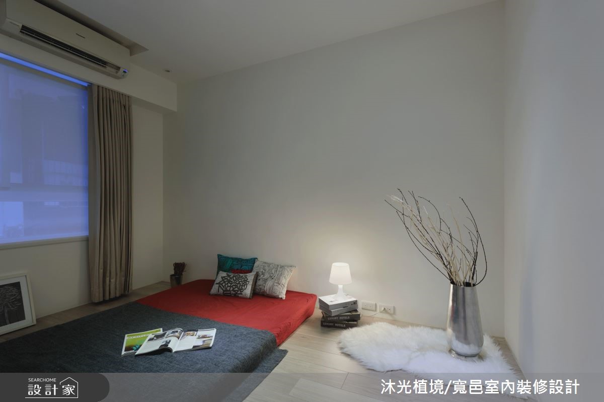 屋主從年輕時北上求學,到擁有一番事業,後來結了婚且
