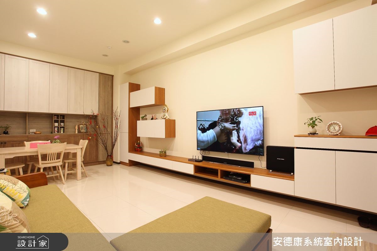 屋主一家人展現親切、熱情的活力,這樣的感染力也觸動
