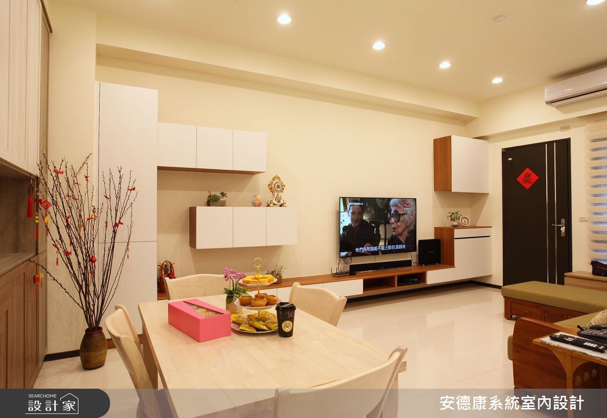 屋主一家人展現親切、熱情的活力,這樣的感染力也觸動