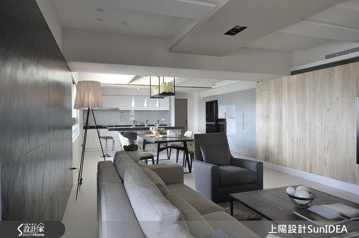65 坪中古屋大宅,設計師透過玄關導引流暢動線,並使