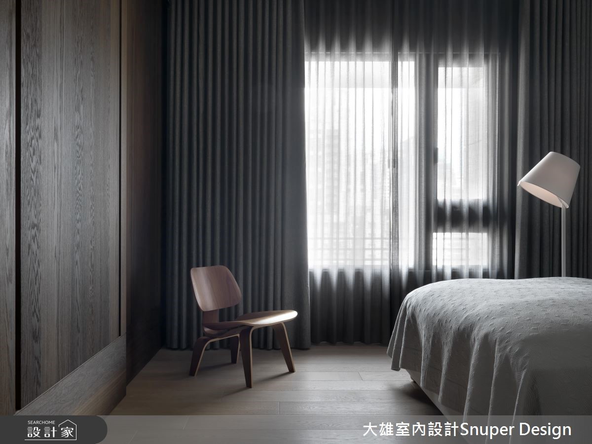 50 坪的現代風住宅,具有充裕的明亮光度,設計師透過