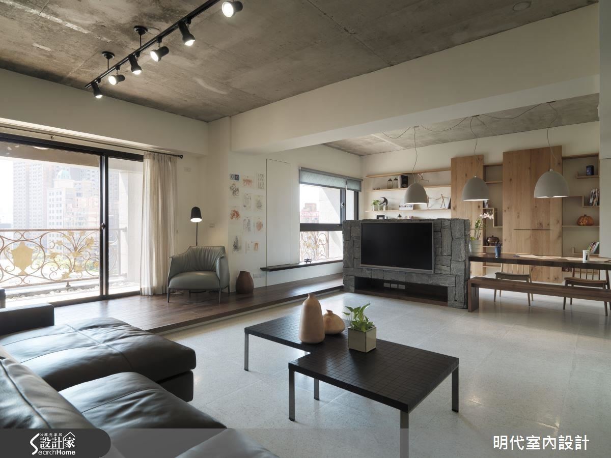 屋主們藉由各種收藏、藝術品妝點居家,將自己對藝術的