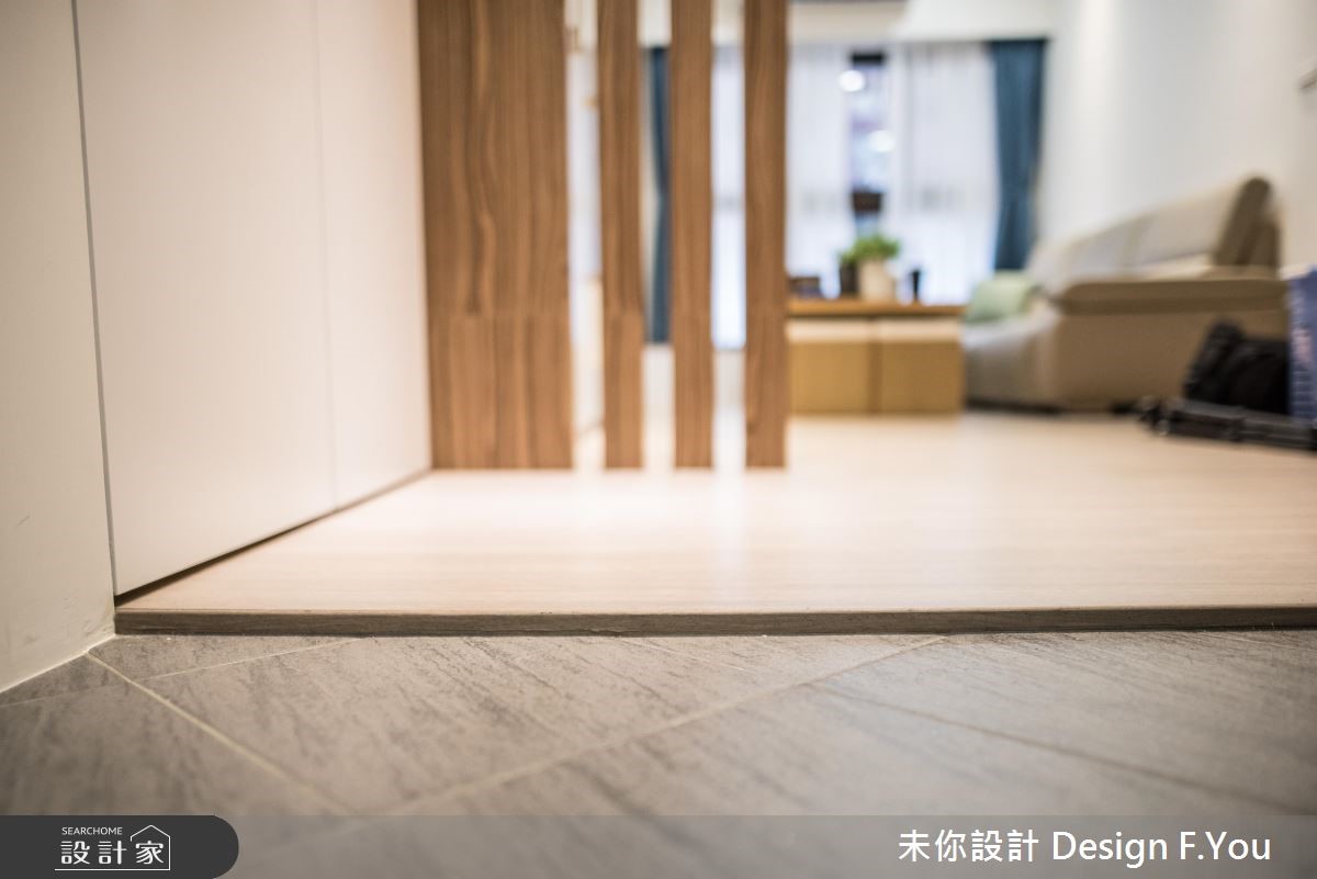僅有18坪的居宅,卻充滿著強大的收納機能,並簡化一切
