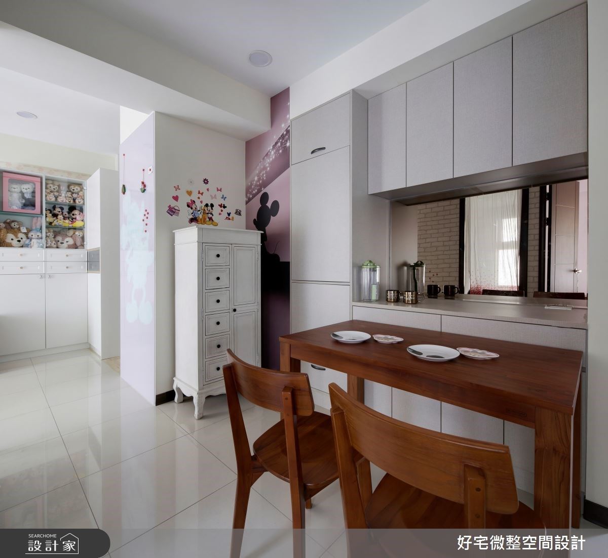 16 坪的新婚宅,設計師除了拓展小空間坪效,發揮強效