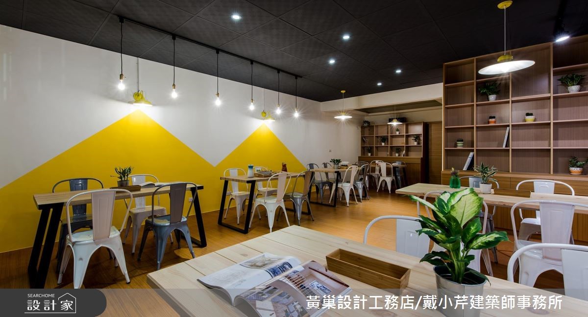 位於商業區周邊的「串中串新中式茶館」,引進來自中國