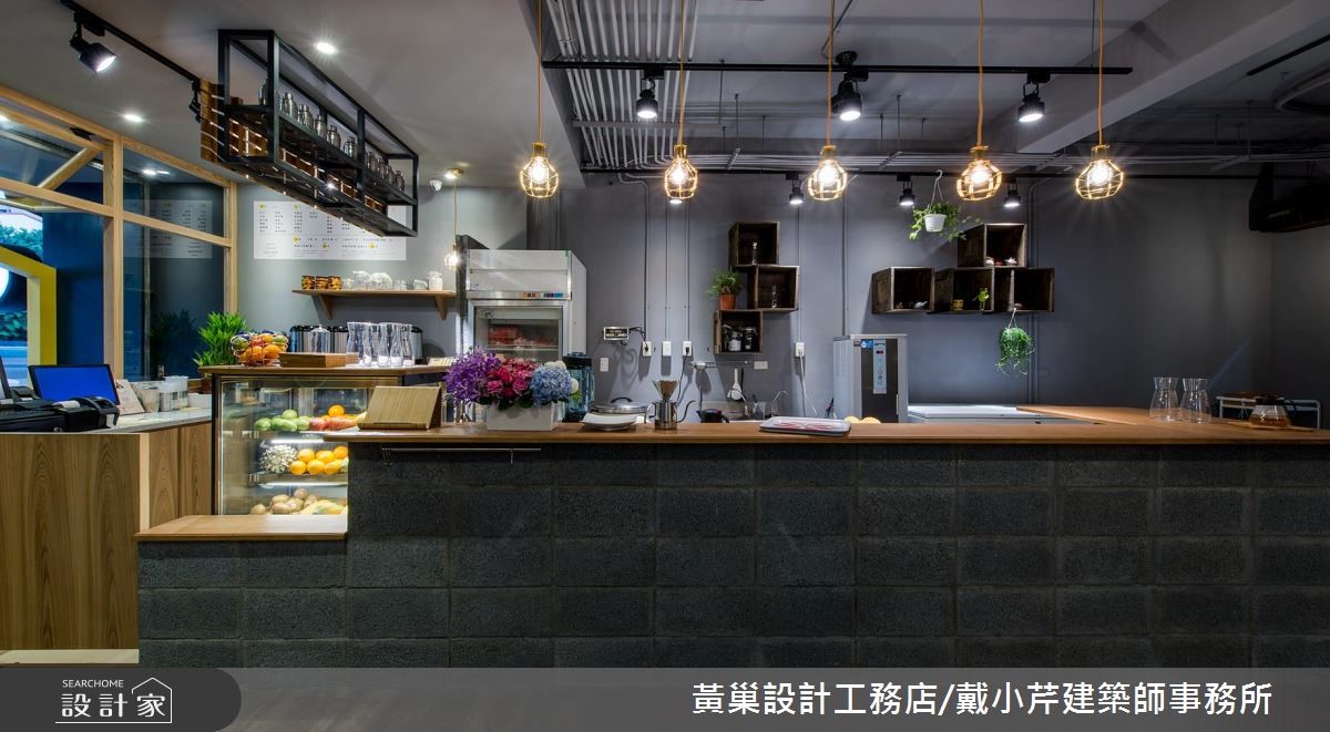 位於商業區周邊的「串中串新中式茶館」,引進來自中國
