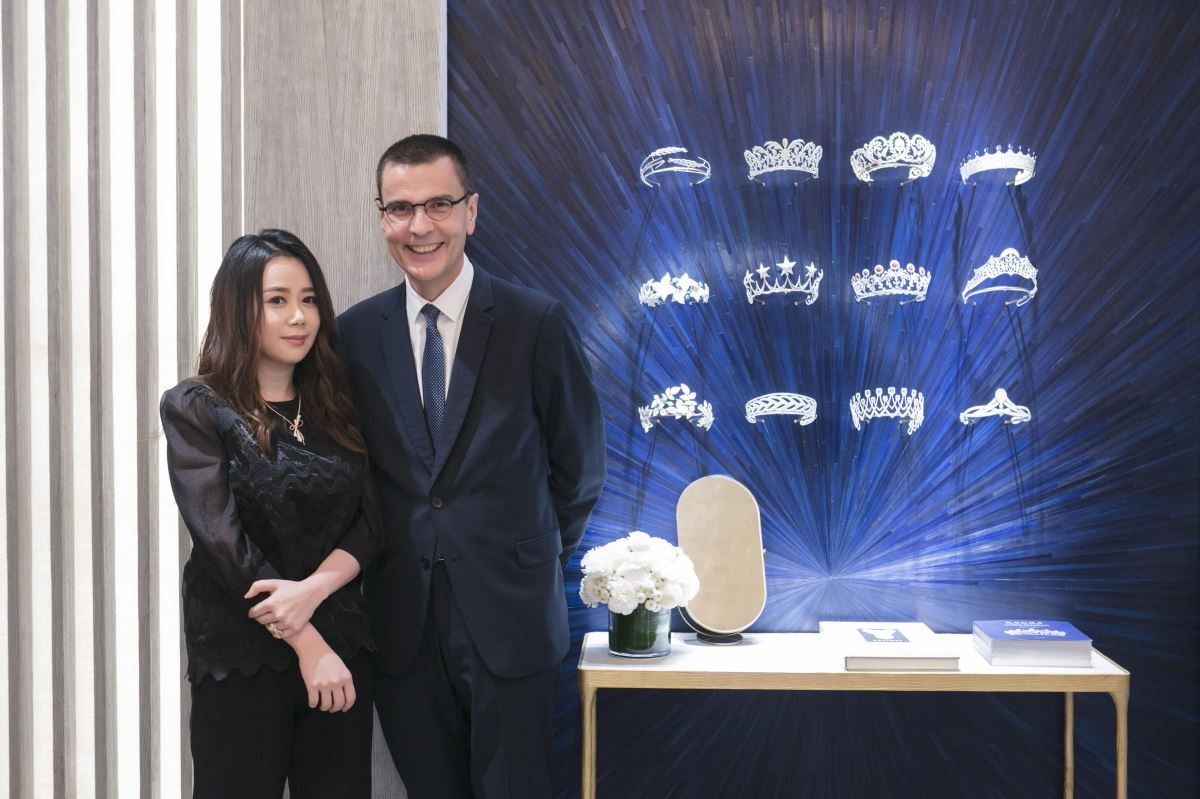 江欣宜設計師與 Chaumet CEO Mr.Jean-Marc Mansvelt。攝影_Mark Lee 江欣宜設計師與 Chaumet CEO Mr.Jean-Marc Mansvelt。攝影_Mark Lee
