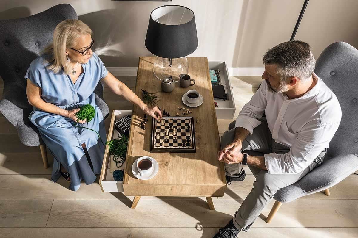 新品 NATURE 系列咖啡桌(茶几)外觀為長型款,桌面選用自然橡木紋色,除了坐落在客廳,也適合放在臥室、書房等休憩角落,享受另一半的溫暖陪伴。 新品 NATURE 系列咖啡桌(茶几)外觀為長型款,桌面選用自然橡木紋色,除了坐落在客廳,也適合放在臥室、書房等休憩角落,享受另一半的溫暖陪伴。