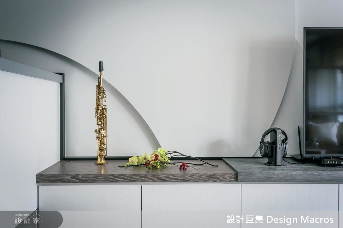 為了一次滿足屋主的兩個心願──互不干擾的視聽環境和
