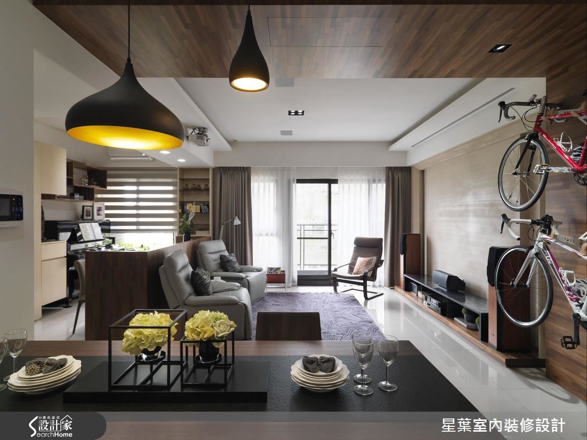 如何將屋主對於單車運動與電影欣賞的喜好與室內裝潢結