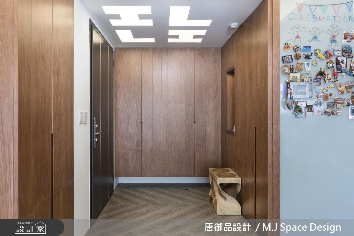 大量的溫暖木紋成為家屋風貌,帶來療癒舒心的居家氛圍