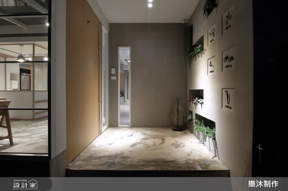 40 坪老屋,作為烘焙教室、美髮沙龍的複合商空場域,