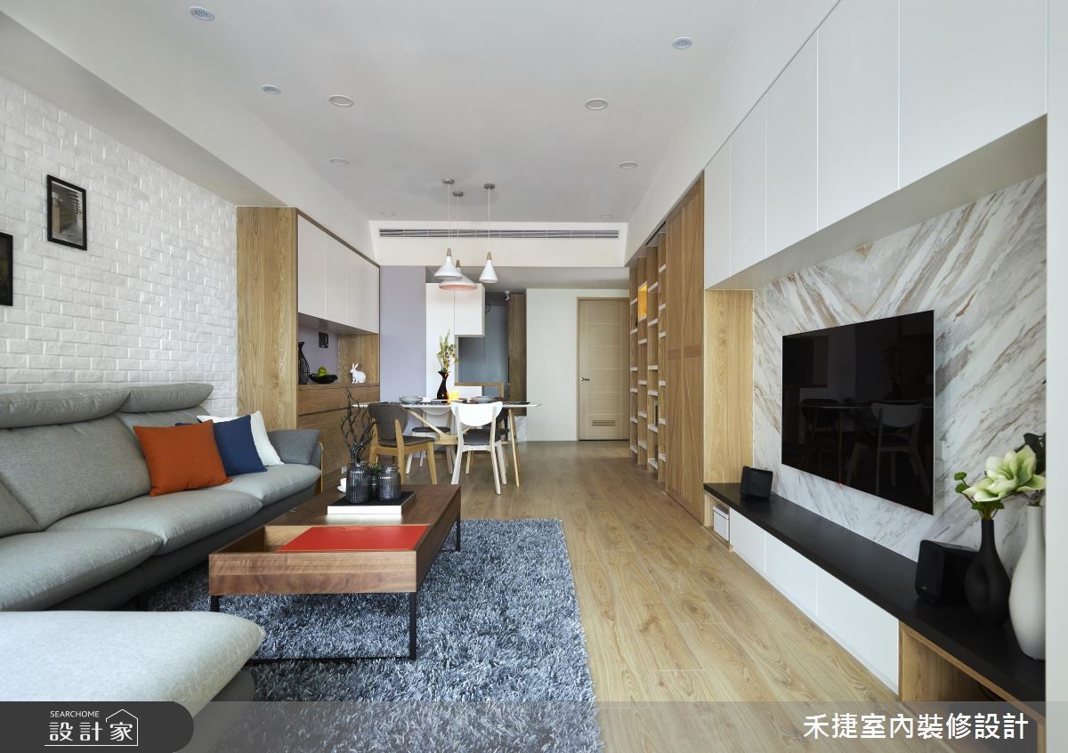 本案是約莫 30 坪的扇形屋,特殊的屋情造成了輕微的畸