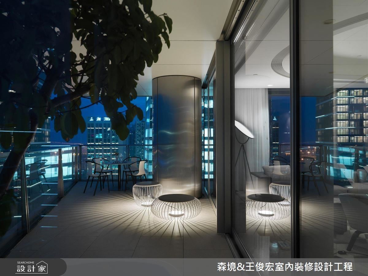 運用軟裝陳設及家具配置,改變空間調性,是森境&王俊