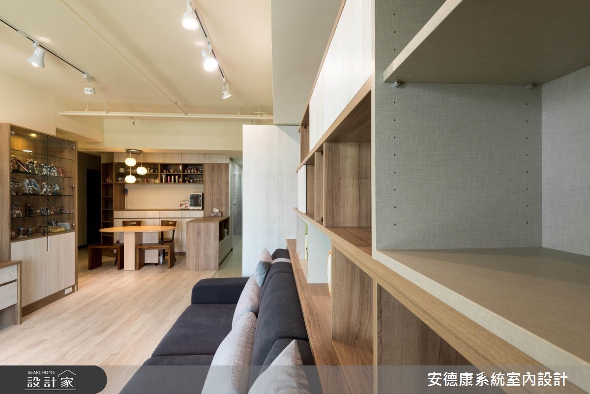 簡約的現代感家屋裡,利用系統櫃創造出豐富的收納機能