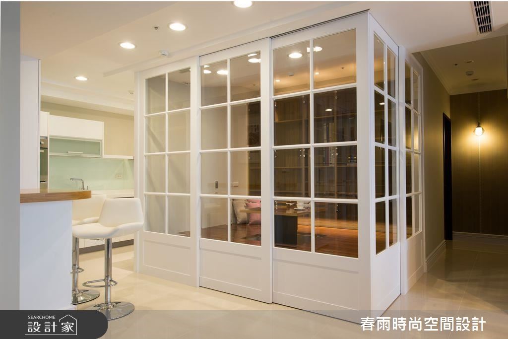 32 坪新成屋雖然坐擁優良採光,但卻有著牆面銳角相對