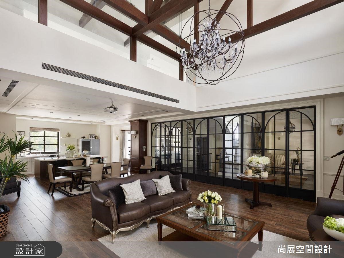 除了客廳,更在拉門後方加入美國道地的起居室設計,打開時就能變成超大雙客廳! >> 點此看完整圖庫 除了客廳,更在拉門後方加入美國道地的起居室設計,打開時就能變成超大雙客廳! >> 點此看完整圖庫